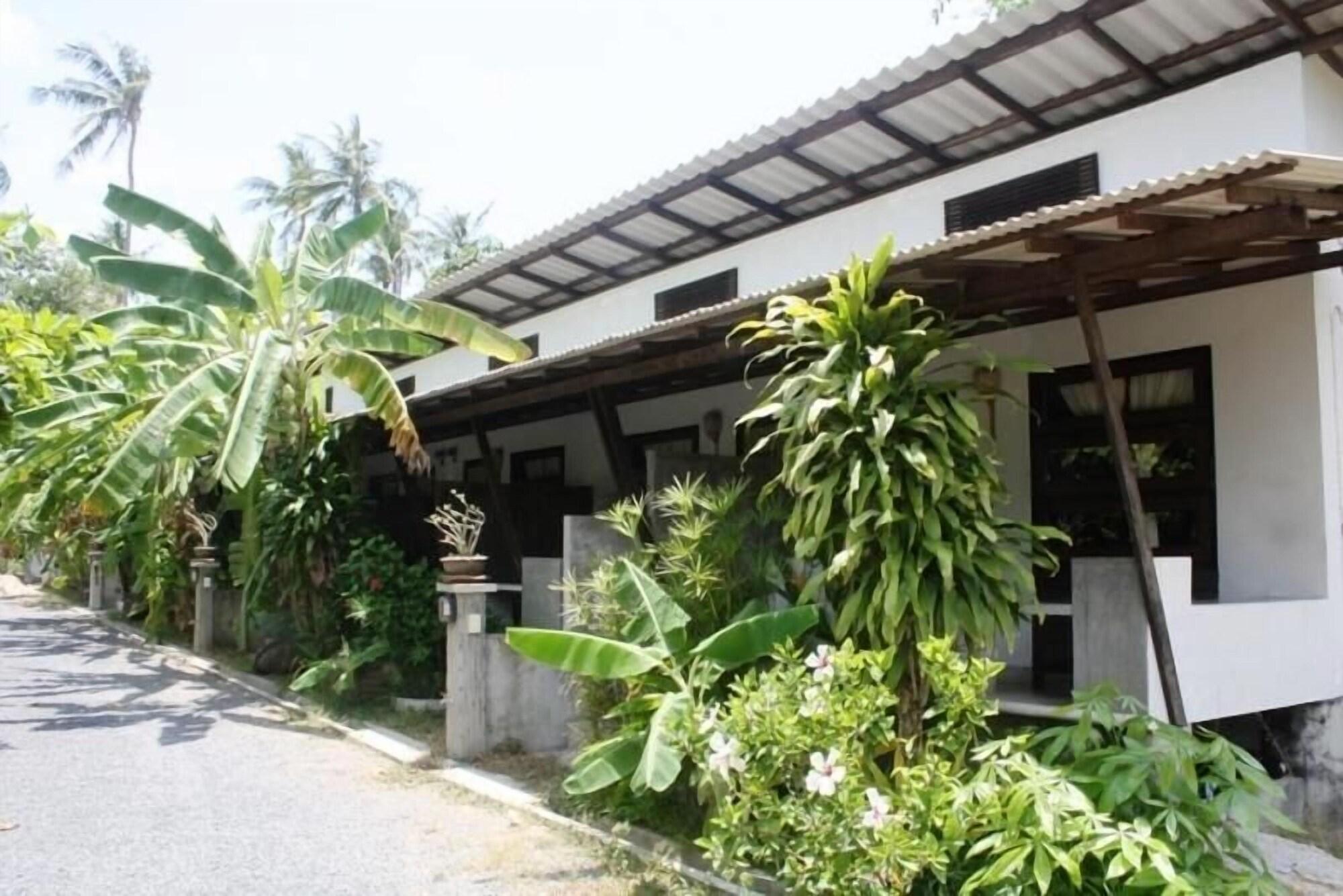Baan Taa Yaay Hotel